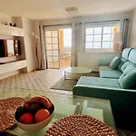 Apartman Stylovy S Uzasnym Vyhledem V L/cristianos